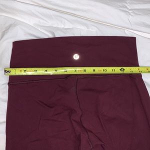 Maroon lululemon leggings